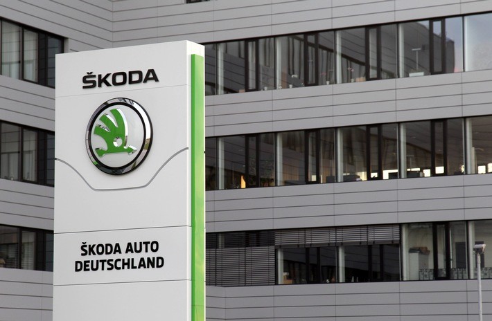 Erfolgsgeschichte mit rundem Jubiläum: Vor 30 Jahren startete ŠKODA AUTO Deutschland