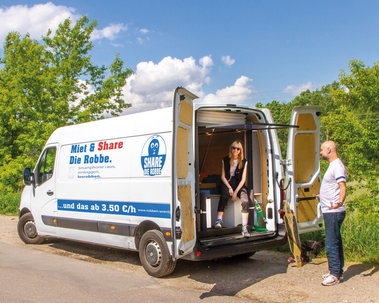 „Rin in die Robbe, raus in die Pampa!“ Robben & Wientjes startet Camper-Vermietung mit PlugVan in Berlin